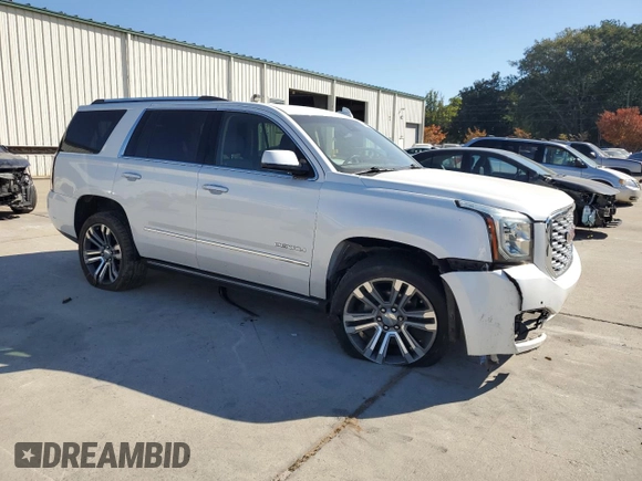 2019 GMC Yukon Denali with VIN 1GKS2CKJ1KR310963, listed as a Copart auction lot 75862254 with 102,602 mi miles and Salvage Title. Bid and sale history available at carsss.com. Image 4.
