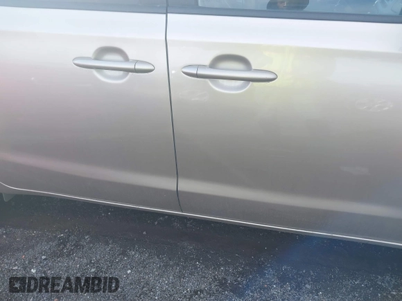 2015 Kia Sedona LX with VIN KNDMB5C15F6044093, listed as a IAAI auction lot 41843977 with 169,157 mi miles. Bid and sale history available at carsss.com. Image 14.