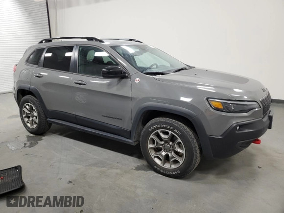 2022 Jeep Cherokee Trailhawk with VIN 1C4PJMBXXND556183, listed as a Copart auction lot 49327555 with 45,947 mi miles and Clean Title. Bid and sale history available at carsss.com. Image 4.