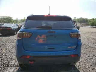 2018 Jeep Compass Trailhawk with VIN 3C4NJDDB7JT179423, listed as a Copart auction lot 61458605 with 100,949 mi miles and Salvage title. Bid and sale history available at DreamBid. Image 6.