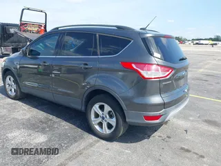 2016 Ford Escape SE with VIN 1FMCU0GXXGUB66870, listed as a IAAI auction lot 42219454 with 116,158 mi miles and . Bid and sale history available at carsss.com. Image 3.