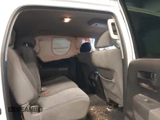 2013 Toyota Tundra z VIN 5TFDY5F10DX274318, wystawiony jako IAAI lot #41729475 z przebiegiem 253 873 mil mil oraz . Historia ofert i sprzedaży dostępna na DreamBid. Obrazek 8.