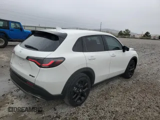 2024 Honda HR-V Sport z VIN 3CZRZ2H53RM757407, wystawiony jako Copart lot #54788665 z przebiegiem 15 933 mil mil oraz Szkoda całkowita • Salvage title. Historia ofert i sprzedaży dostępna na DreamBid. Obrazek 3.