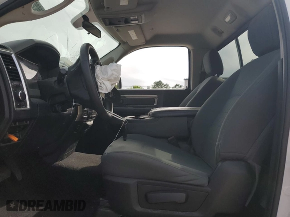 2018 Ram 1500 SLT with VIN 3C6JR7ET1JG176002, listed as a Copart auction lot 58639725 with 64,392 mi miles and Salvage title. Bid and sale history available at DreamBid. Image 7.