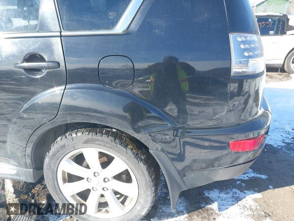 2012 Mitsubishi Outlander GT z VIN JA4JT5AX6CU005246, wystawiony jako IAAI lot #41408153 z przebiegiem 126 677 mil mil oraz . Historia ofert i sprzedaży dostępna na DreamBid. Obrazek 6.