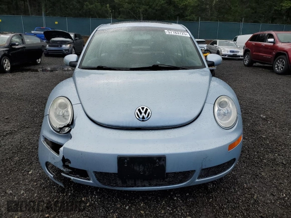 2009 Volkswagen Beetle S with VIN 3VWRG31C29M507454, listed as a Copart auction lot 57183725 with 123,356 mi miles and Salvage title. Bid and sale history available at DreamBid. Image 5.