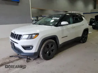 2019 Jeep Compass Latitude with VIN 3C4NJCBB4KT660423, listed as a Copart auction lot 87207634 with 95,699 mi miles and Clean Title. Bid and sale history available at carsss.com. Image 1.