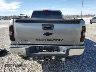 2008 Chevrolet Silverado 1500 1LT with VIN 2GCEK190581209789, listed as a Copart auction lot 46324265 with 202,861 mi miles and Salvage Title. Bid and sale history available at DreamBid. Image 6.