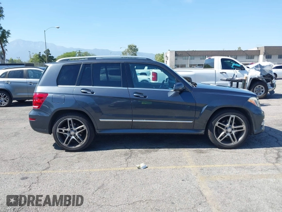 2015 Mercedes-Benz GLK 350 z VIN WDCGG5HB3FG393595, wystawiony jako IAAI lot #42316178 z przebiegiem 132 178 mil mil oraz . Historia ofert i sprzedaży dostępna na DreamBid. Obrazek 13.