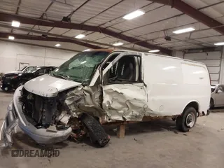 2002 Chevrolet Express Cargo with VIN 1GCHG35R421191281, listed as a IAAI auction lot 42207627 with 212,417 mi miles and . Bid and sale history available at DreamBid. Image 15.