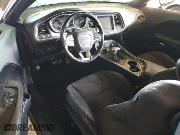 2016 Dodge Challenger R/T Scat Pack z VIN 2C3CDZFJXGH240494, wystawiony jako Copart lot #57259225 z przebiegiem 54 651 mil mil oraz Tytuł czysty. Historia ofert i sprzedaży dostępna na DreamBid. Obrazek 8.