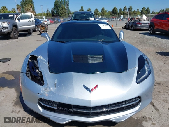 2017 Chevrolet Corvette 1LT z VIN 1G1YA2D71H5103681, wystawiony jako IAAI lot #42302548 z przebiegiem 69 557 mil mil oraz . Historia ofert i sprzedaży dostępna na DreamBid. Obrazek 12.
