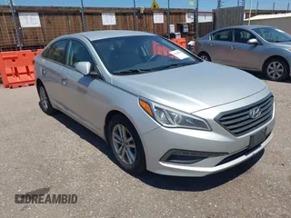2015 Hyundai Sonata Eco z VIN 5NPE24AA1FH117063, wystawiony jako IAAI lot #42464600 z przebiegiem 252 798 mil mil oraz . Historia ofert i sprzedaży dostępna na DreamBid. Obrazek 1.