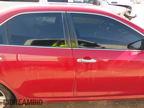 2014 Toyota Camry L with VIN 4T1BF1FK1EU817205, listed as a IAAI auction lot 41753999 with 162,984 mi miles. Bid and sale history available at carsss.com. Image 13.