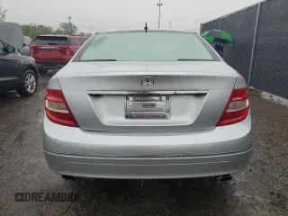 2011 Mercedes-Benz C 300 Sport z VIN WDDGF5EB8BF632917, wystawiony jako Copart lot #64001935 z przebiegiem 230 867 mil mil oraz Czysty tytuł • Clean title. Historia ofert i sprzedaży dostępna na DreamBid. Obrazek 6.