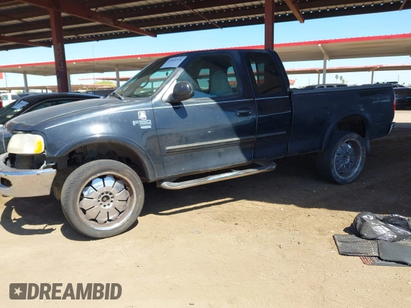 2000 Ford F-150 XL z VIN 1FTRX18L1YNA05567, wystawiony jako IAAI lot #42054536 z przebiegiem 245 018 mil mil oraz . Historia ofert i sprzedaży dostępna na DreamBid. Obrazek 17.