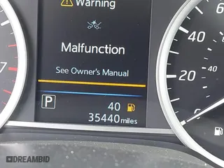 2019 Nissan Sentra SR with VIN 3N1AB7AP3KY380708, listed as a IAAI auction lot 41846673 with 35,440 mi miles. Bid and sale history available at carsss.com. Image 7.