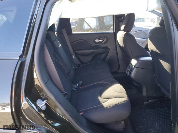 2016 Jeep Cherokee Altitude with VIN 1C4PJMCS2GW309427, listed as a Copart auction lot 88905595 with 175,974 mi miles and Salvage Title. Bid and sale history available at carsss.com. Image 11.