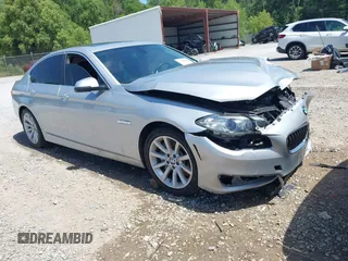 2014 BMW 5 Series 535i z VIN WBA5B1C58ED481996, wystawiony jako IAAI lot #42260808 z przebiegiem 112 539 mil mil oraz . Historia ofert i sprzedaży dostępna na DreamBid. Obrazek 1.