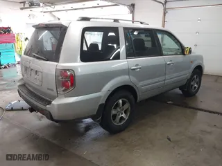 2008 Honda Pilot EX-L with VIN 5FNYF18758B006821, listed as a IAAI auction lot 41642008 with 195,678 mi miles. Bid and sale history available at carsss.com. Image 4.