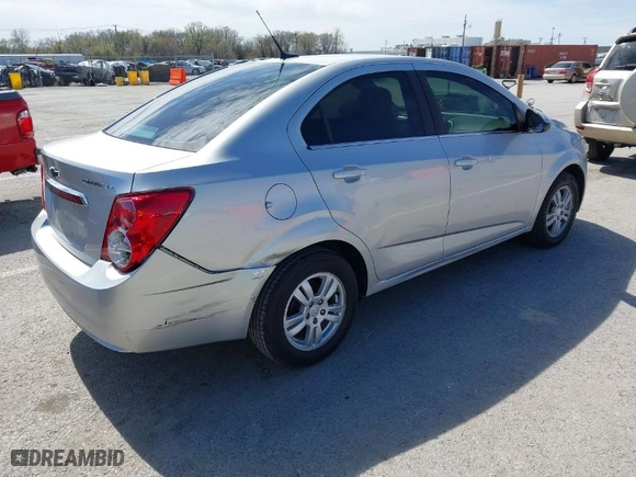 2014 Chevrolet Sonic LT with VIN 1G1JC5SH6E4234289, listed as a IAAI auction lot 41879362 with 193,067 mi miles. Bid and sale history available at carsss.com. Image 4.
