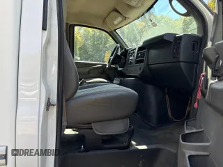 2014 Chevrolet Express Commercial with VIN 1GB0G2CG8E1143526, listed as a Copart auction lot 75367264 with 396,638 mi miles and Clean Title. Bid and sale history available at carsss.com. Image 5.
