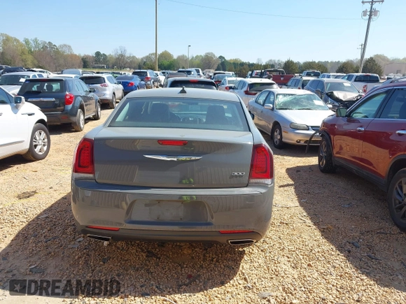2018 Chrysler 300 Touring with VIN 2C3CCAAG5JH293353, listed as a IAAI auction lot 41884212 with 83,526 mi miles. Bid and sale history available at carsss.com. Image 16.
