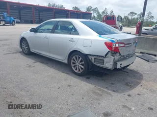 2012 Toyota Camry L with VIN 4T4BF1FK3CR258159, listed as a IAAI auction lot 41952148 with 199,754 mi miles. Bid and sale history available at carsss.com. Image 3.