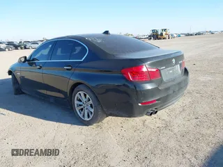 2015 BMW 5 Series 528i xDrive with VIN WBA5A7C52FD624898, listed as a IAAI auction lot 41004092 with 99,668 mi miles and . Bid and sale history available at carsss.com. Image 3.