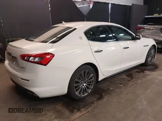 2020 Maserati Ghibli S Q4 z VIN ZAM57YTAXL1354588, wystawiony jako IAAI lot #42337502 z przebiegiem 60 681 mil mil oraz . Historia ofert i sprzedaży dostępna na DreamBid. Obrazek 4.
