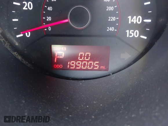 2013 Kia Sorento LX with VIN 5XYKT3A19DG381288, listed as a IAAI auction lot 42797647 with 220,000 mi miles and . Bid and sale history available at DreamBid. Image 7.