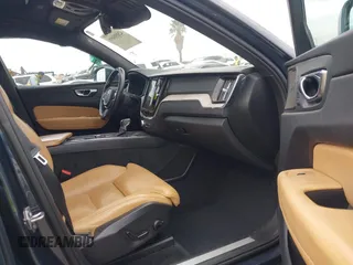 2020 Volvo XC60 Inscription with VIN YV4A22RL4L1566651, listed as a IAAI auction lot 42058491 with 48,597 mi miles and . Bid and sale history available at DreamBid. Image 5.