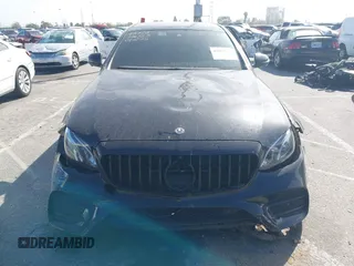2019 Mercedes-Benz E-Class E 300 with VIN WDDZF4JB0KA600484, listed as a IAAI auction lot 41806241 with 43,038 mi miles. Bid and sale history available at carsss.com. Image 6.