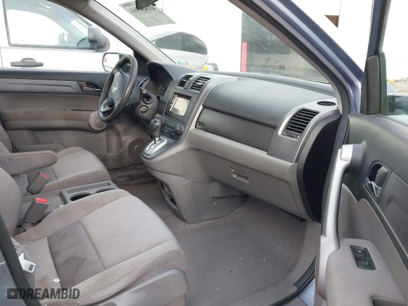 2007 Honda CR-V LX with VIN JHLRE48397C098021, listed as a IAAI auction lot 41864761 with 213,482 mi miles. Bid and sale history available at carsss.com. Image 5.