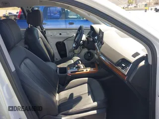 2022 Audi Q5 S line Premium with VIN WA1GAAFY0N2012590, listed as a IAAI auction lot 42004119 with 35,843 mi miles. Bid and sale history available at carsss.com. Image 5.