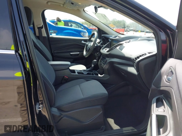 2017 Ford Escape SE with VIN 1FMCU9GD4HUE72510, listed as a IAAI auction lot 41932364 with 115,991 mi miles. Bid and sale history available at carsss.com. Image 5.