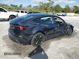 2024 Tesla Model 3 z VIN 5YJ3E1EA7RF726152, wystawiony jako Copart lot #58385925 z przebiegiem 10 892 mil mil oraz Nie do naprawy. Historia ofert i sprzedaży dostępna na DreamBid. Obrazek 3.