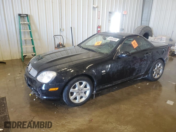 2000 Mercedes-Benz SLK 230 Kompressor with VIN WDBKK47F2YF154303, listed as a Copart auction lot 45880395 with Not provided miles and Non repairable. Bid and sale history available at DreamBid. Image 1.