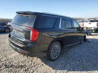 2023 GMC Yukon Denali Ultimate with VIN 1GKS2EKL1PR309512, listed as a Copart auction lot 45560895 with 34,283 mi miles and Salvage Title. Bid and sale history available at carsss.com. Image 3.