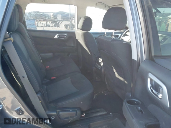 2017 Nissan Pathfinder SL with VIN 5N1DR2MMXHC906193, listed as a IAAI auction lot 41888171 with 113,524 mi miles. Bid and sale history available at carsss.com. Image 8.
