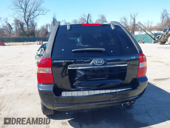 2007 Kia Sportage LX with VIN KNDJF724877313178, listed as a IAAI auction lot 41863492 with 199,138 mi miles. Bid and sale history available at carsss.com. Image 16.