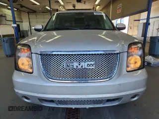 2007 GMC Yukon Denali z VIN 1GKFK63867J362741, wystawiony jako Copart lot #59442875 z przebiegiem 198 247 mil mil oraz Czysty tytuł • Clean title. Historia ofert i sprzedaży dostępna na DreamBid. Obrazek 5.