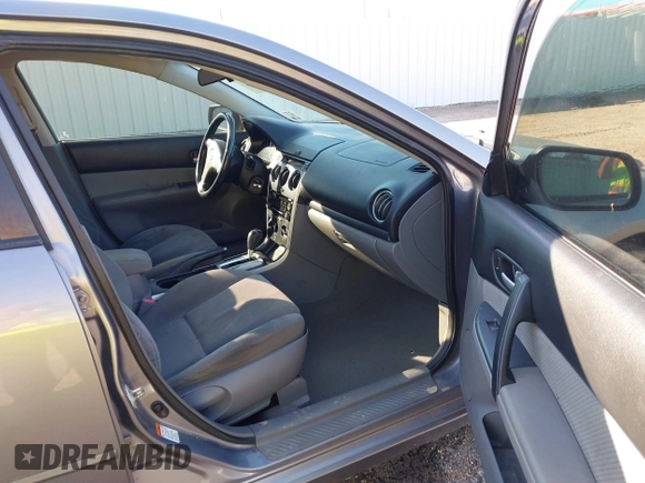 2007 Mazda Mazda6 i Sport VE with VIN 1YVHP80C475M48207, listed as a IAAI auction lot 41028164 with 173,307 mi miles. Bid and sale history available at carsss.com. Image 5.