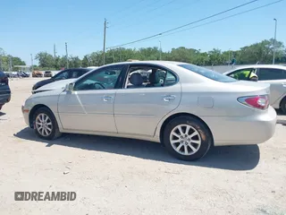 2002 Lexus ES 300 with VIN JTHBF30G820060132, listed as a IAAI auction lot 42021953 with 167,763 mi miles. Bid and sale history available at carsss.com. Image 15.