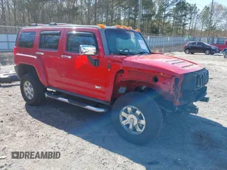 2006 Hummer H3 with VIN 5GTDN136968305363, listed as a IAAI auction lot 41890258 with 150,000 mi miles. Bid and sale history available at carsss.com. Image 1.