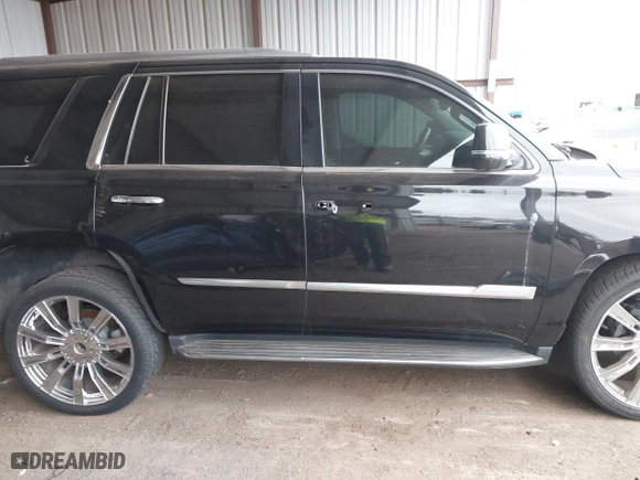 2017 Cadillac Escalade Luxury with VIN 1GYS4BKJ7HR201264, listed as a IAAI auction lot 41833359 with 187,107 mi miles. Bid and sale history available at carsss.com. Image 14.