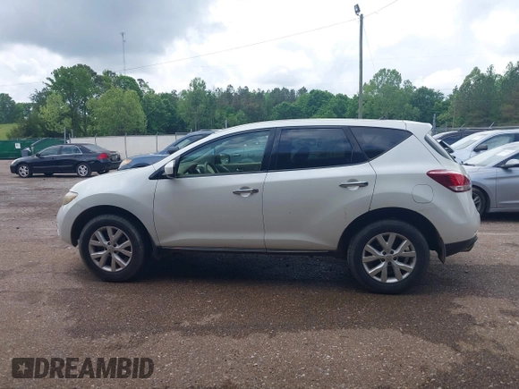 2013 Nissan Murano SV with VIN JN8AZ1MW9DW309293, listed as a IAAI auction lot 41936910 with 225,729 mi miles and . Bid and sale history available at DreamBid. Image 14.
