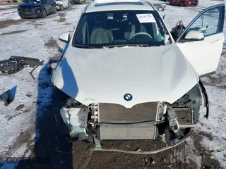2018 BMW X1 xDrive28i with VIN WBXHT3C36J5L30217, listed as a IAAI auction lot 41237775 with 60,071 mi miles. Bid and sale history available at carsss.com. Image 19.