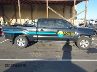 2005 Toyota Tacoma PreRunner with VIN 5TEKU72NX5Z024621, listed as a IAAI auction lot 40382089 with 180,080 mi miles. Bid and sale history available at carsss.com. Image 14.