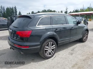 2015 Audi Q7 Premium Plus z VIN WA1LMAFE5FD030021, wystawiony jako IAAI lot #42627531 z przebiegiem 137 454 mil mil oraz . Historia ofert i sprzedaży dostępna na DreamBid. Obrazek 4.